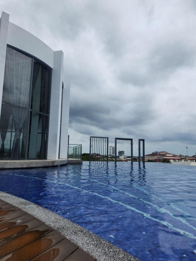 Nusa Luxurious Suite Кота Бару Екстериор снимка