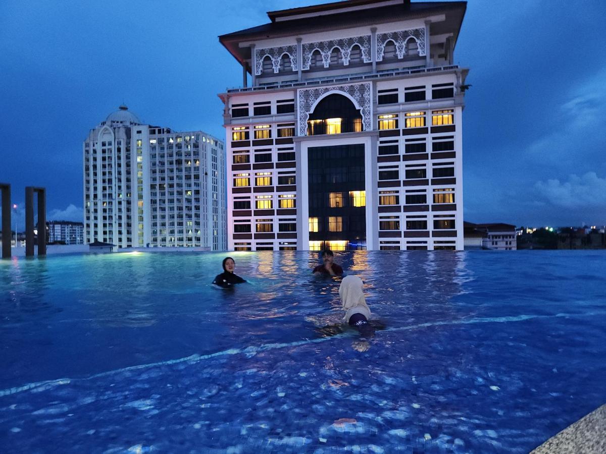 Nusa Luxurious Suite Кота Бару Екстериор снимка